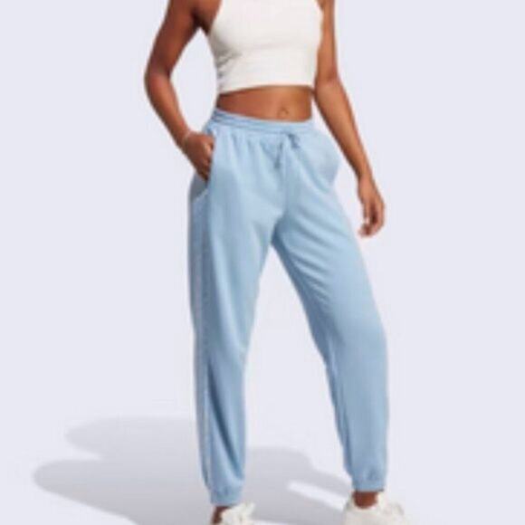adidas Originals Premium Essentials Joggers light blue M - Picture 1 of 14